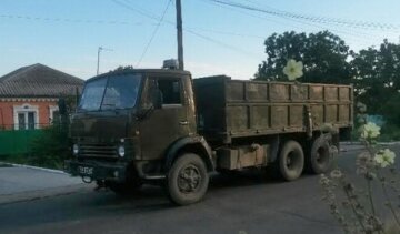 В Сартане военные на "КамАЗе" сбили пенсионерку (фото)