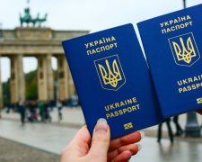 Мільйони українців залишаться без паспортів: подробиці