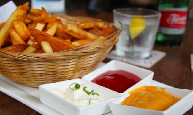 Рецепт корисної картоплі фрі без зайвих зусиль змусить любителів фастфуду забути про McDonald's