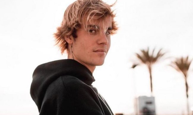 Джастин Бибер показал на кого променял Селену Гомес: фото