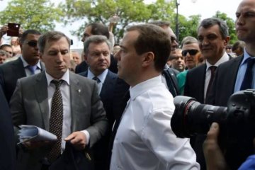 Улюблена бабуся Медведєва раптом засумувала за Україною