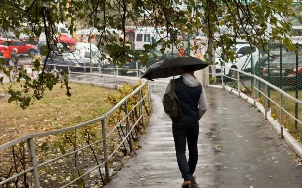 Вінничани, готуйтесь до прогулянок під дощем: синоптики засмутили мокрим прогнозом на 3 жовтня