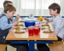 Родители объявили бойкот школьным взяточникам: документ