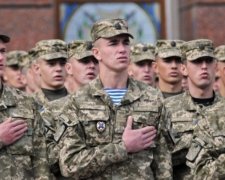 Міноборони набиратиме щомісяця 6 тисяч контрактників
