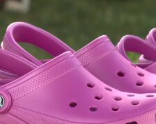 Crocs. Фото: скриншот Youtube