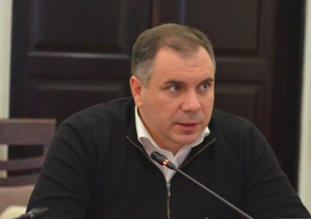 У Києві намагалися підірвати приймальню депутата: подробиці