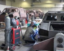 Львівський бронетанковий почав серійне виробництво бронемашини "Дозор-Б"