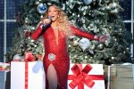 Найдратівливіша новорічна пісня знов "полює" на меломанів: All I Want For Christmas Is You оновилась