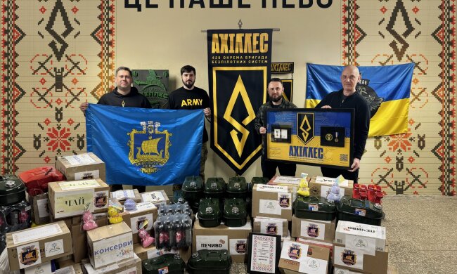 З Києва на передову: Дніпровський район передав підкріплення легендарним «Ахіллесам»