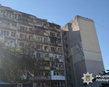 Пошкоджений будинок у Києві після російської атаки