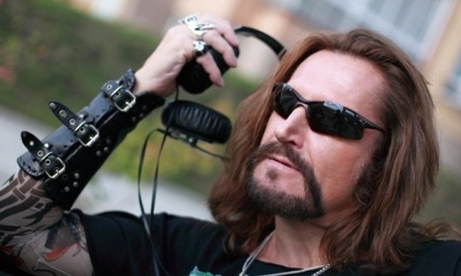 Джигурда отправил бороду "на пенсию"