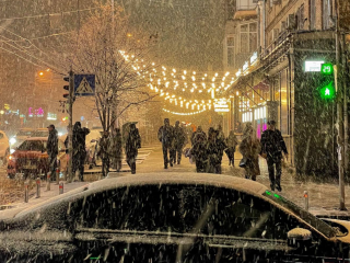 Українці, сніг, фото із соцмереж