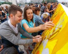 Какая разница: Ницой набросилась на украинцев из-за символики