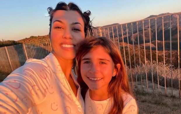 Кортни Кардашьян с дочерью Пенелопой, фото: kourtneykardash/Instagram