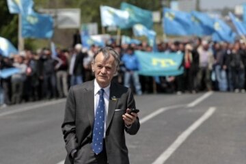  На границе с Крымом будет служить «батальон смертников» - Джемилев