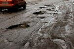 Дніпрянки показали дорогам Гройсмана пружні п'яті точки: обережно, відео 18+