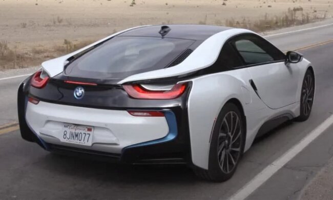 BMW i8, скриншот