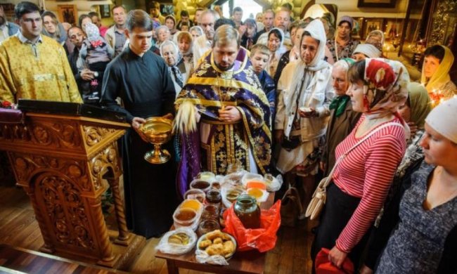 Третий Спас или Ореховый Спас 29 августа: диякон рассказал, почему мы неправильно отмечаем православный праздник
