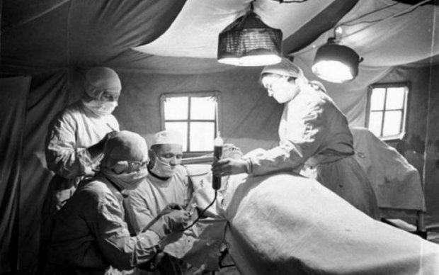 Кров холоне в жилах: всі жахи медицини Другої світової показали на фото