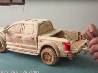 Ford F-150 Raptor из дерева, скриншот