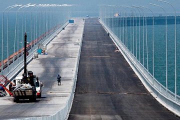 Автобус з півсотнею людей перекинувся в Криму