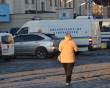 На львівському вокзалі знайшли снаряд
