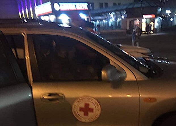 Автомобіль Червоного Хреста, фото: Facebook Муніципальна охорона