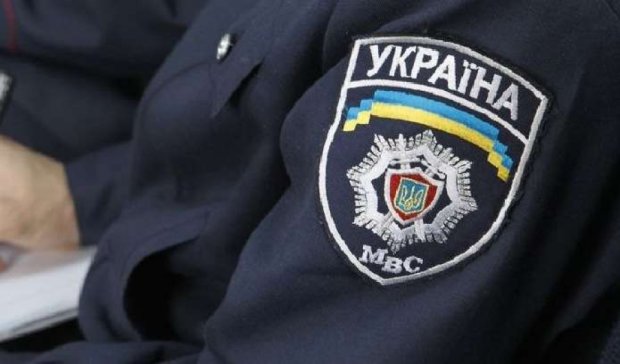 В Тернополе неизвестные с оружием украли у мужчины 13 тыс. долларов