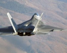 В Германию впервые прибыли американские истребители F-22 Raptor