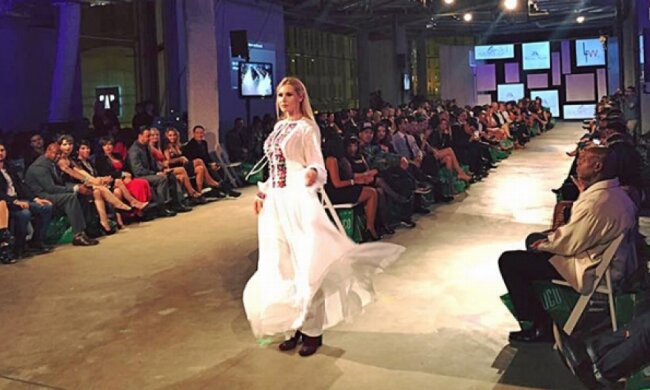 Украинский дизайнер поразила модниц Чикаго этнической коллекцией (фото)