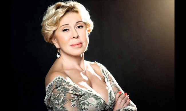 Без зубов и волос: королева шансона превратила свою дочь в Воландеморта