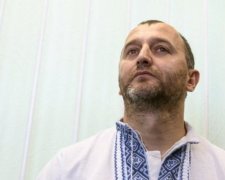 "Свободівця" Сиротюка відпускають під домашній арешт