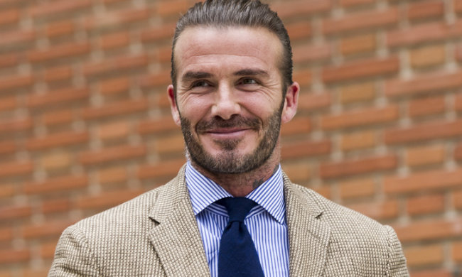 Девід Бекхем похвалився пам'ятником собі коханому: сама скромність