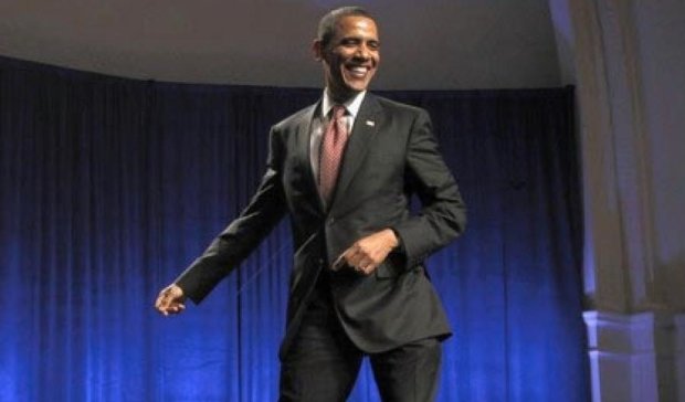 Танец Обамы заставил интернет вспыхнуть (видео)