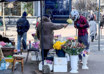 Українці, квіти, фото із соцмереж