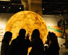 Украинцы, выставка, фото из соцсетей