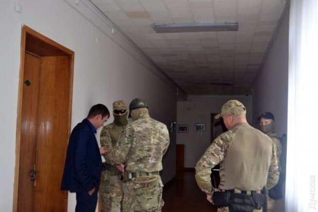 Спецслужбы обыскивают ”друга” Саакашвили