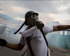 У Венесуелі лідера студентських протестів розстріляли впритул