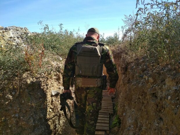 Путінські бойовики влаштували пекло на Донбасі: 24 обстріли за добу