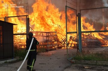 Пожежа після обстрілу Харківщини