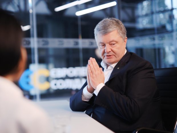 Головне за день понеділка 12 серпня: крах Порошенка, новий прем'єр і багатомільйонна афера Укрзалізниці