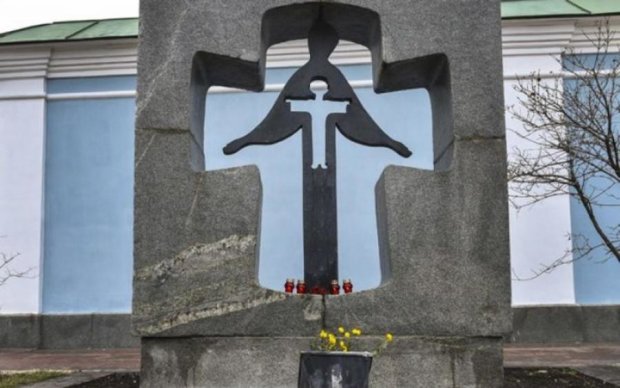 Ми пам'ятаємо! Українці вшанували пам'ять жертв Голодомору