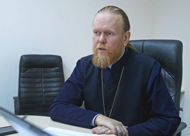 Евстратий Зоря рассказал украинцам о нюансах крещения: что изменит переход в поместную церковь