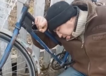 Алкоголизм, кадр из видео