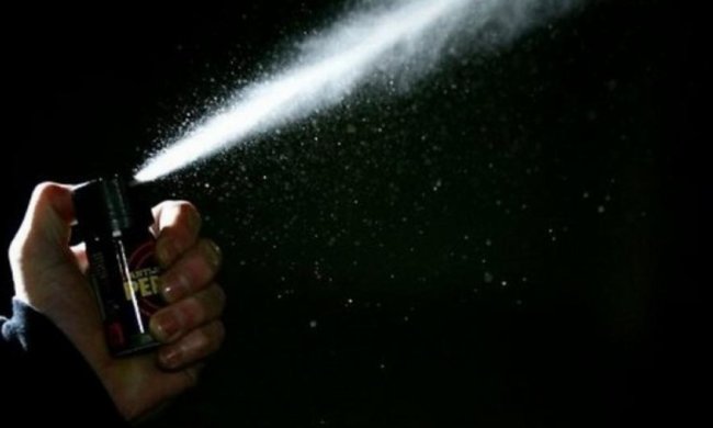 В Харькове из школы эвакуировали детей из-за слезоточивого газа