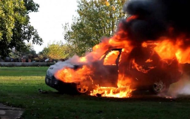 Харьковские поджигатели открыли "охоту" на Lexus