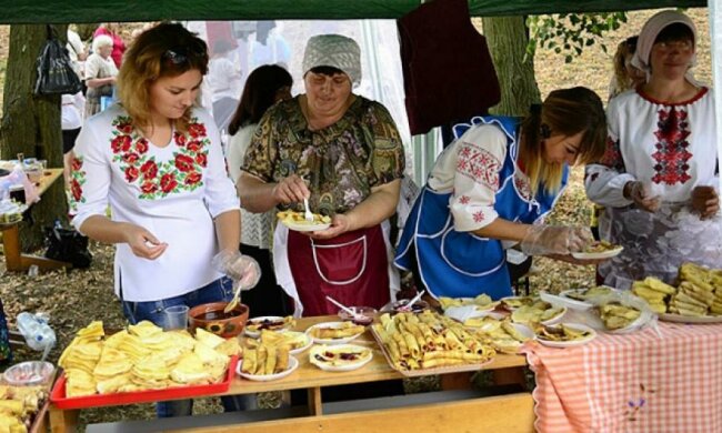На Тернопольщине прошел праздник блинов (фото)