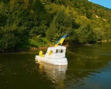 корбаль з пляшок / скріншот з відео