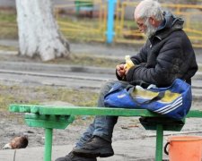 Пенсионерам не позавидуешь: власть дореформировалась до самого дна и даже глубже