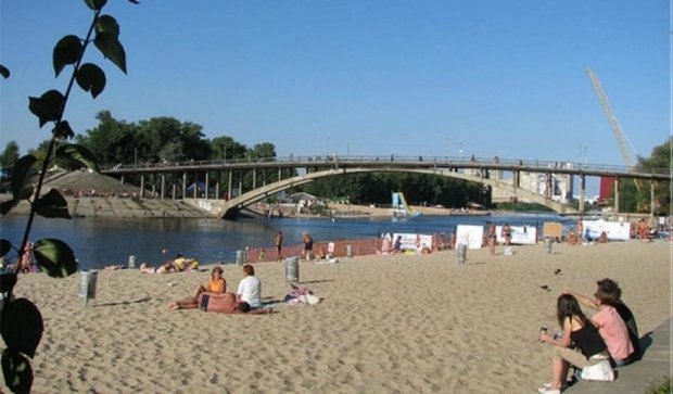 Еще три киевских пляжа попали под запрет